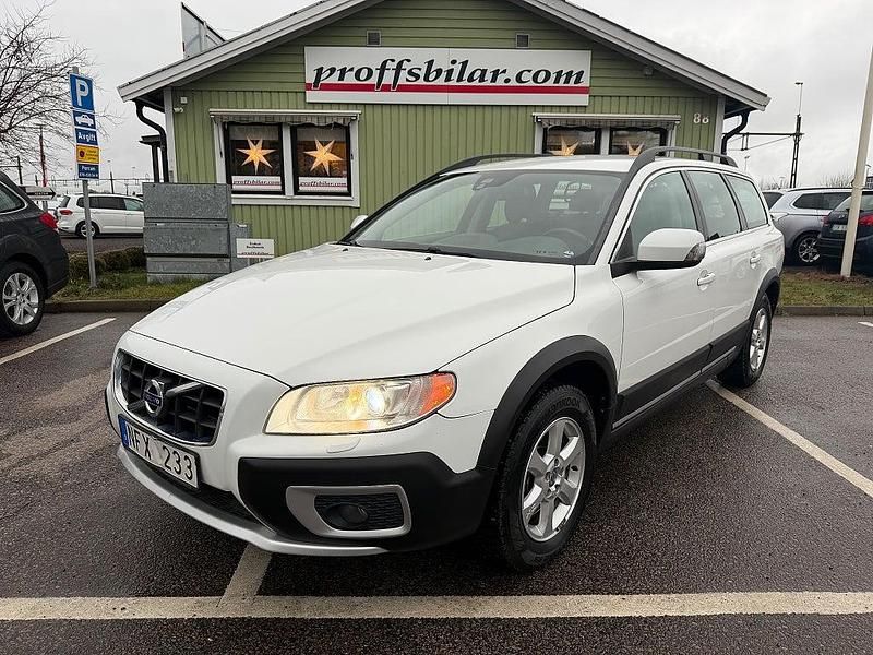 Vit Begagnad 2012 Volvo XC70 Momentum Kombi | 119 900 kr (Marknadspris) - Bild 1/4