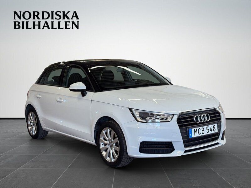 Vit Begagnad 2015 Audi A1 Sportback Sport Halvkombi | 139 795 kr (Lite dyr) - Bild 1/2