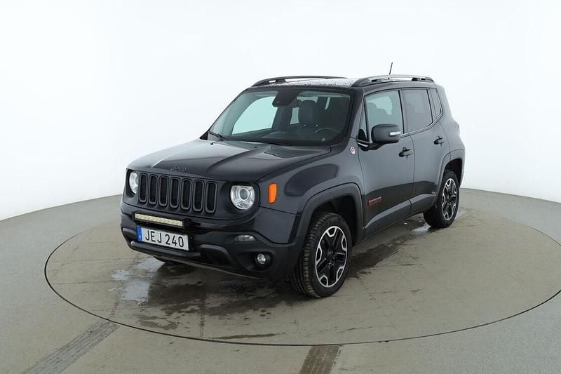 Svart Begagnad 2015 Jeep Renegade Trailhawk SUV | 147 000 kr - Bild 1/3