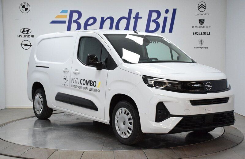 Vit Ny 2024 Opel Combo Elite Minibuss | 324 375 kr (Bra pris) - Bild 1/3