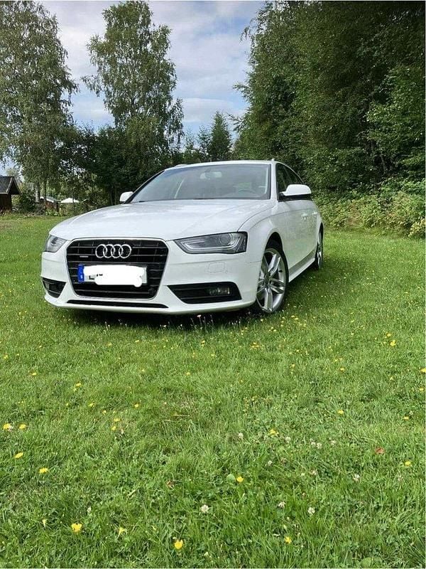 Vit Begagnad 2015 Audi A4 Kombi | 115 000 kr (Bra pris) - Bild 1/4
