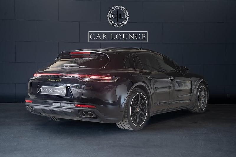Begagnad Porsche Panamera Sport Turismo 441 HK (324 kW) 2022 Svart Kombi
