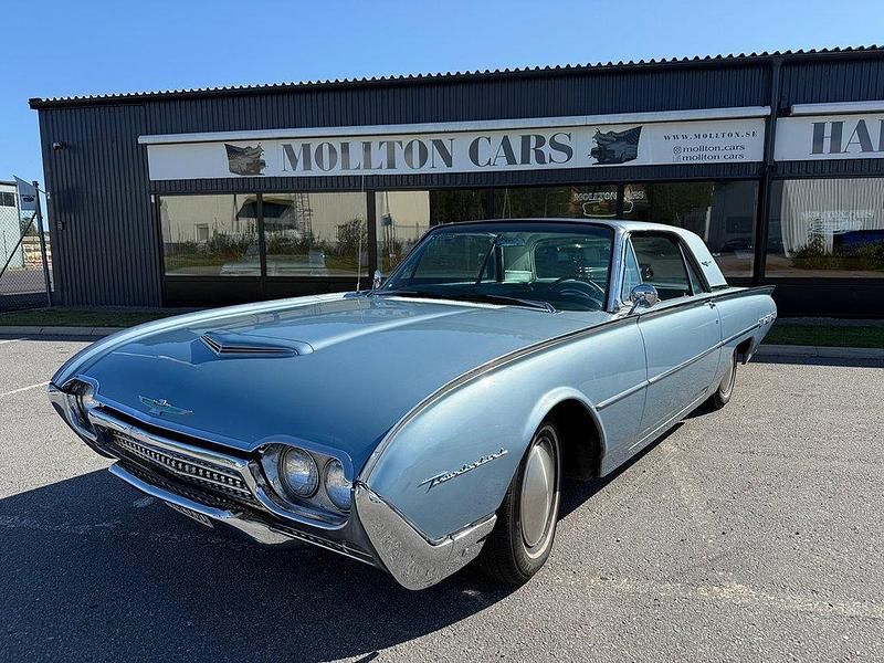 Ljusblå Begagnad 1962 Ford Thunderbird | 149 000 kr - Bild 1/4