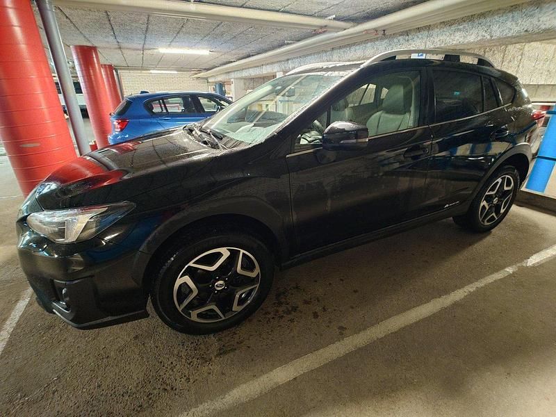 Svart Begagnad 2018 Subaru XV SUV | 203 340 kr (Marknadspris) - Bild 1/4