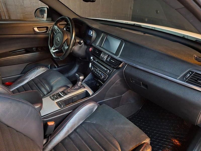 Begagnad Kia Optima GT-Line 141 HK (103 kW) 2016 Vit Kombi