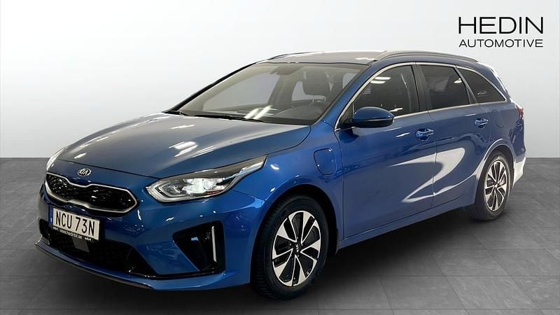 Blå (blue) Begagnad 2021 Kia Ceed Sportswagon Advance Kombi | 219 900 kr (Bra pris) - Bild 1/4