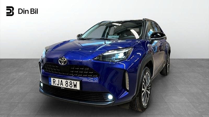 Blå Begagnad 2024 Toyota Yaris Cross Edition SUV | 319 900 kr (Bra pris) - Bild 1/4