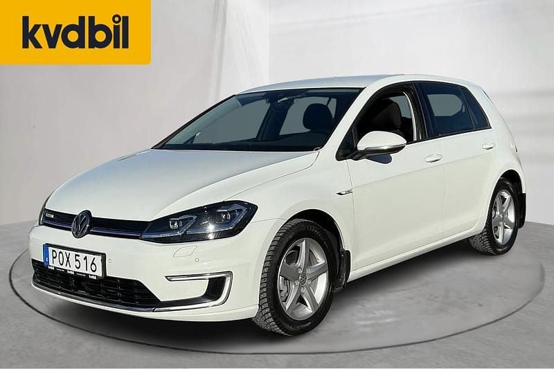 Begagnad VW e-Golf 100 kW (136 HK) 2018 Vit Halvkombi