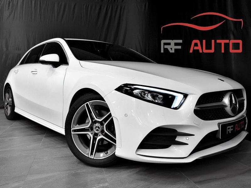 Vit Begagnad 2018 Mercedes A180 AMG Halvkombi | 234 900 kr (Marknadspris) - Bild 1/4