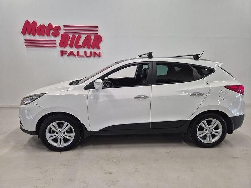 Vit Begagnad 2013 Hyundai ix35 SUV | 119 900 kr (Lite dyr) - Bild 1/4