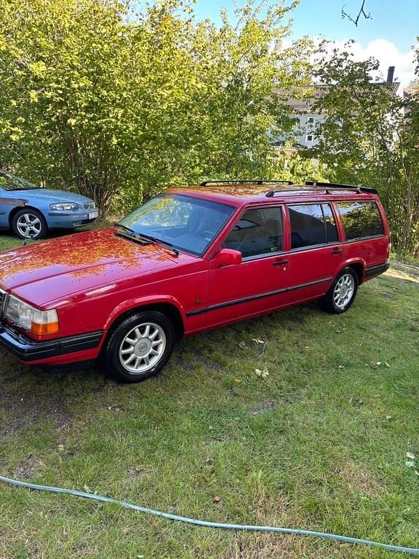 Begagnad 1996 Volvo 945 Kombi | 59 000 kr - Bild 1/4