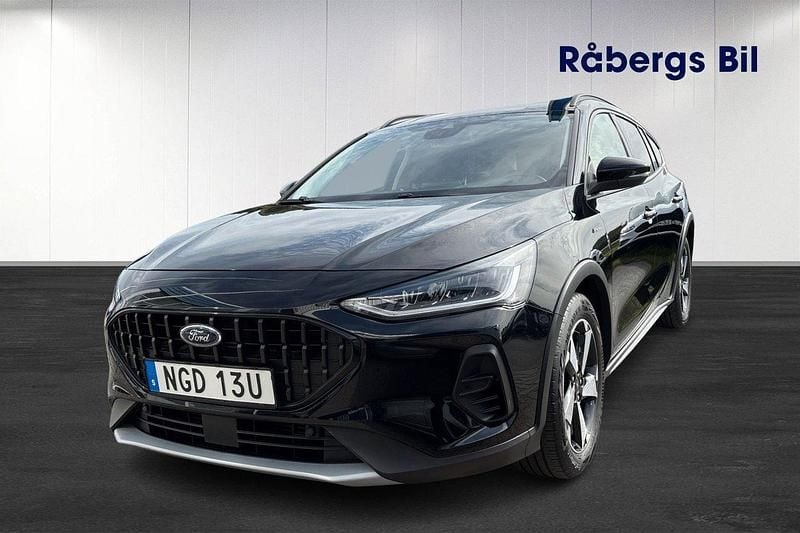 Svart Begagnad 2022 Ford Focus Business Edition Kombi | 209 000 kr (Marknadspris) - Bild 1/4