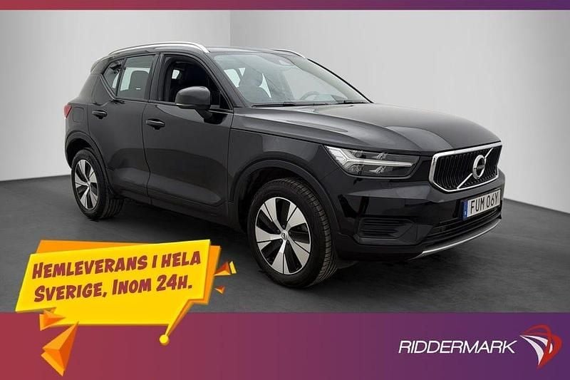 Svart Begagnad 2020 Volvo XC40 Momentum SUV | 324 800 kr (Marknadspris) - Bild 1/4