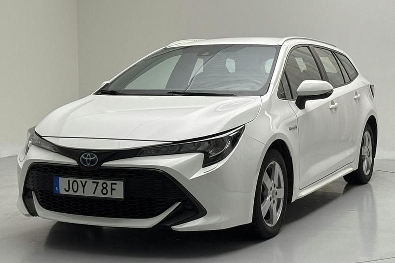 Vit Begagnad 2019 Toyota Corolla Kombi | 179 000 kr (Superpris) - Bild 1/4