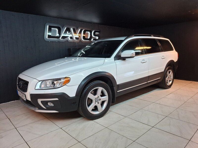 Vit Begagnad 2014 Volvo XC70 Kinetic SUV | 148 900 kr (Bra pris) - Bild 1/4