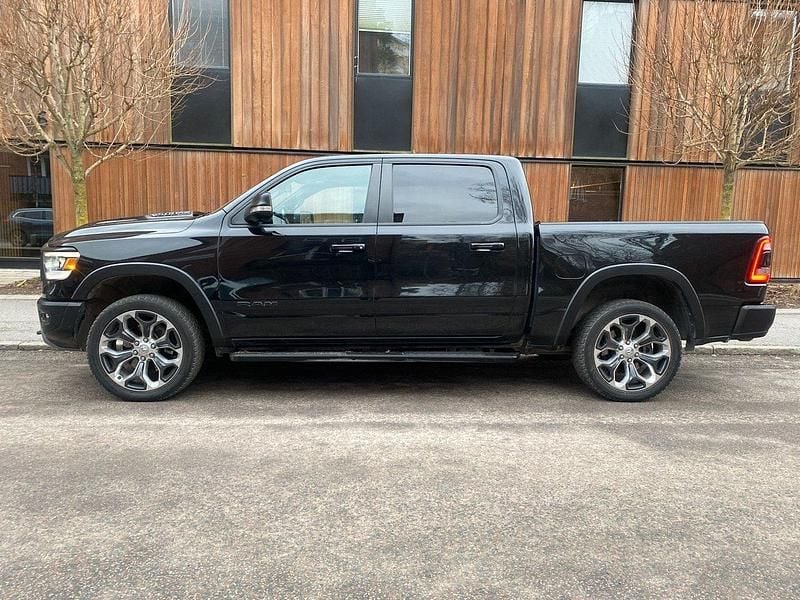 Svart Begagnad 2019 Dodge Ram Pickup | 568 700 kr (Lite dyr) - Bild 1/4