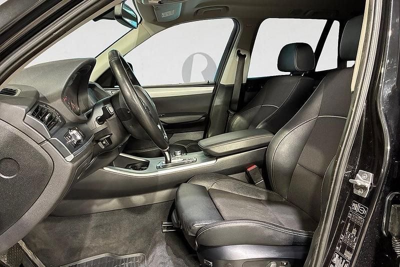 Begagnad BMW X3 184 HK (135 kW) 2012 Svart SUV