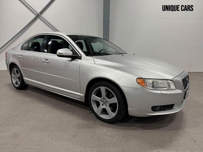 Ljusgrå Begagnad 2007 Volvo S80 Summum Sedan | 89 900 kr (Lite dyr) - Bild 1/4