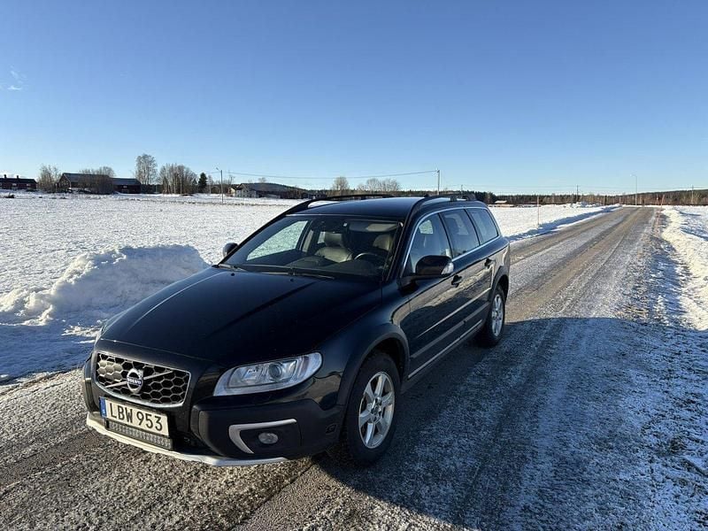 Svart Begagnad 2016 Volvo XC70 Standard SUV | 189 000 kr (Bra pris) - Bild 1/4
