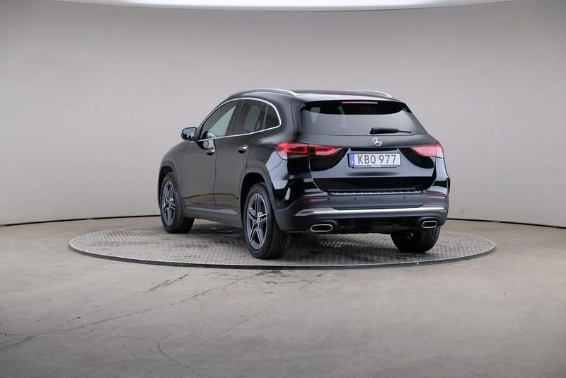 Begagnad Mercedes GLA250 AMG 218 HK (160 kW) 2023 Kosmossvart (metallic) SUV