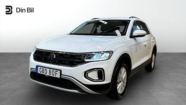 Vit (pure white) Begagnad 2022 VW T-Roc Life SUV | 269 900 kr (Marknadspris) - Bild 1/4