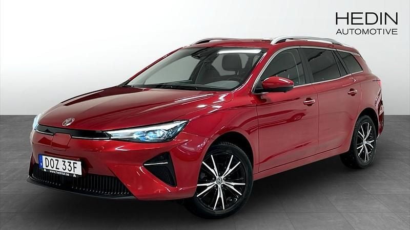 Röd (red) Begagnad 2022 MG MG5 EV Kombi | 249 900 kr (Lite dyr) - Bild 1/4
