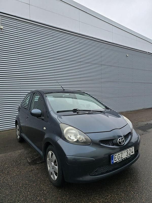 Begagnad 2008 Toyota Aygo Halvkombi | 18 500 kr (Marknadspris) - Bild 1/4