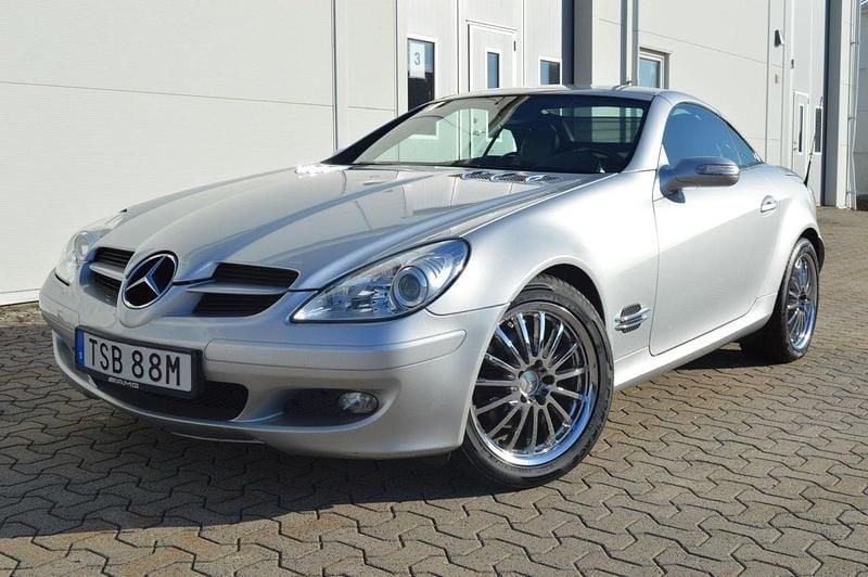 Silver Begagnad 2004 Mercedes SLK200 Cab | 99 900 kr (Superpris) - Bild 1/4