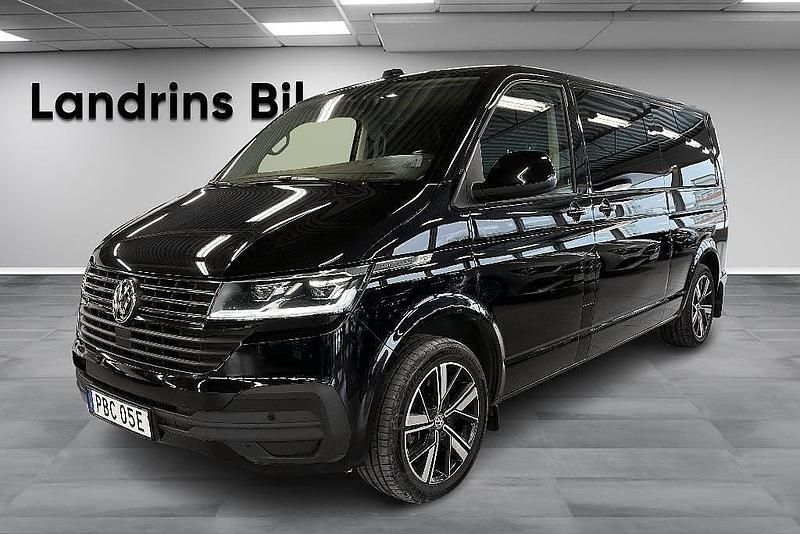 Svart Begagnad 2022 VW Multivan Comfortline Van | 589 900 kr (Dyr) - Bild 1/4