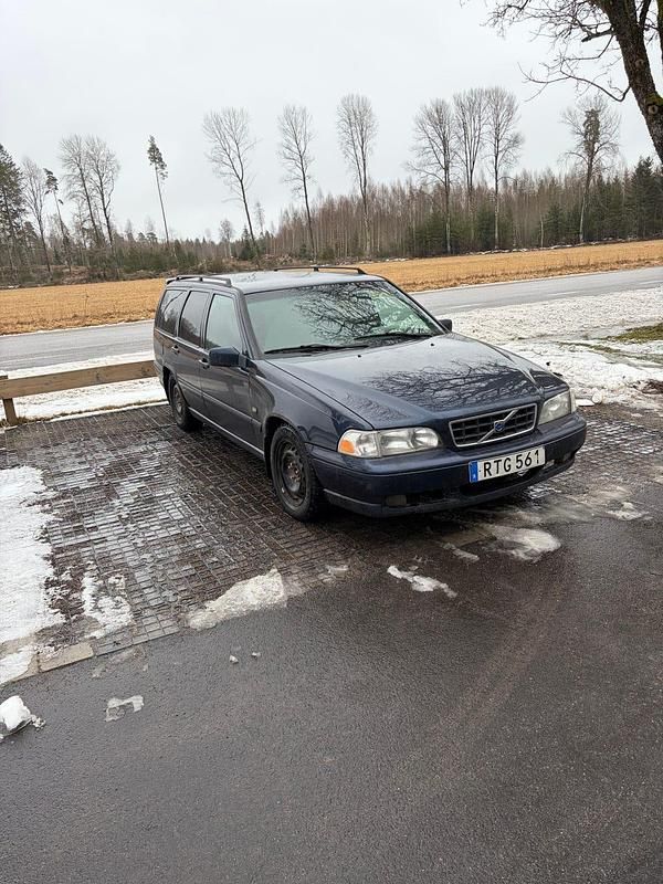 Begagnad Volvo V70 140 HK (102 kW) 1999 Kombi