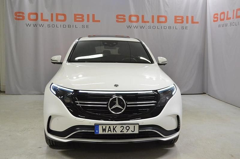 Begagnad Mercedes EQC400 AMG 300 kW (408 HK) 2022 Vit (polar white ) SUV