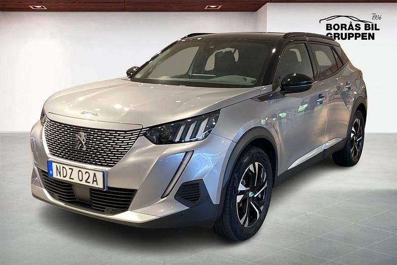 Grå Begagnad 2022 Peugeot e-2008 GT SUV | 229 000 kr (Marknadspris) - Bild 1/4