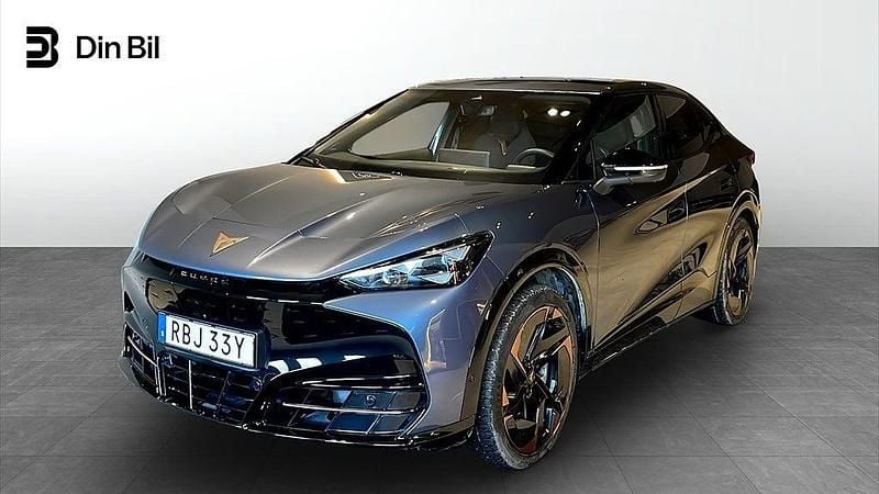 Mörkblå (blå) Begagnad 2024 Cupra Tavascan VZ SUV | 499 900 kr (Marknadspris) - Bild 1/4