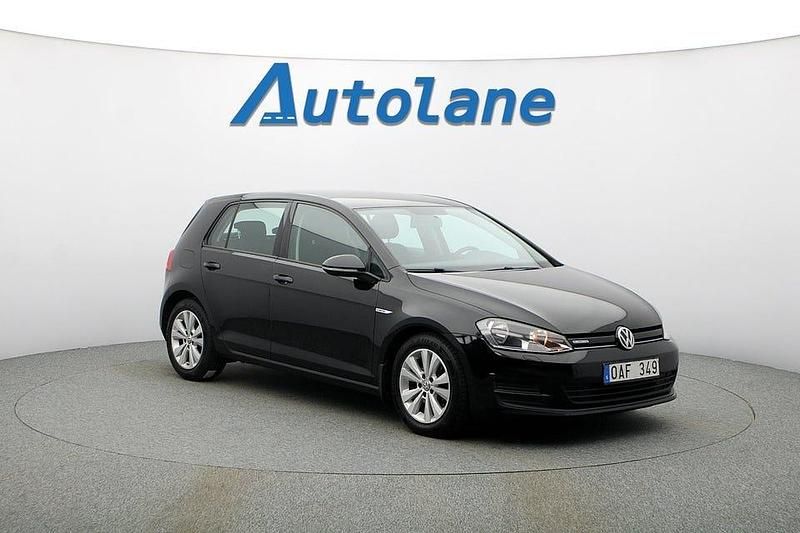 Begagnad VW Golf VII 110 HK (80 kW) 2013 Svart Halvkombi