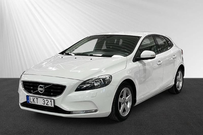 Begagnad Volvo V40 Kinetic 116 HK (85 kW) 2013 Vit Halvkombi