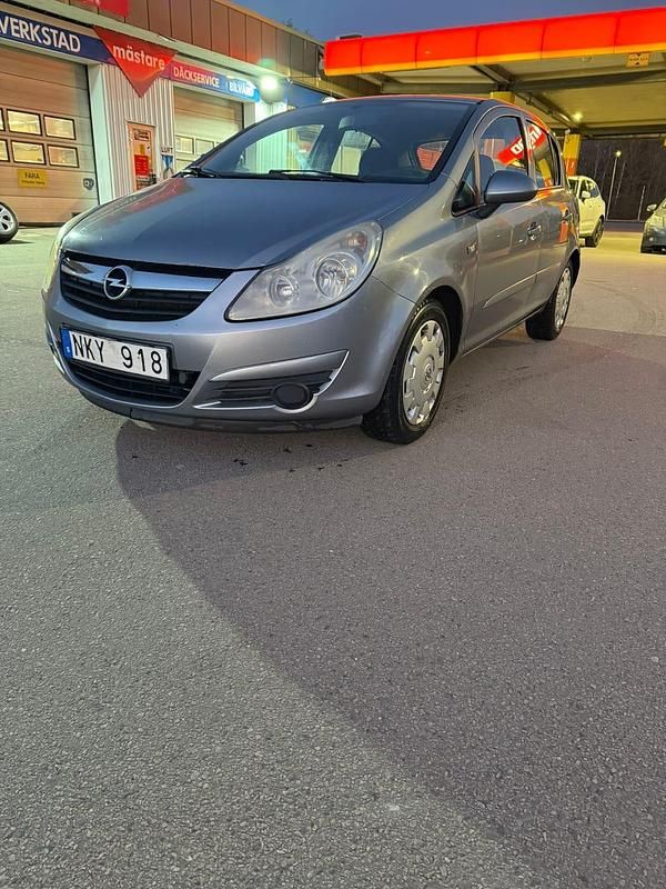 Begagnad Opel Corsa 80 HK (58 kW) 2007 Halvkombi