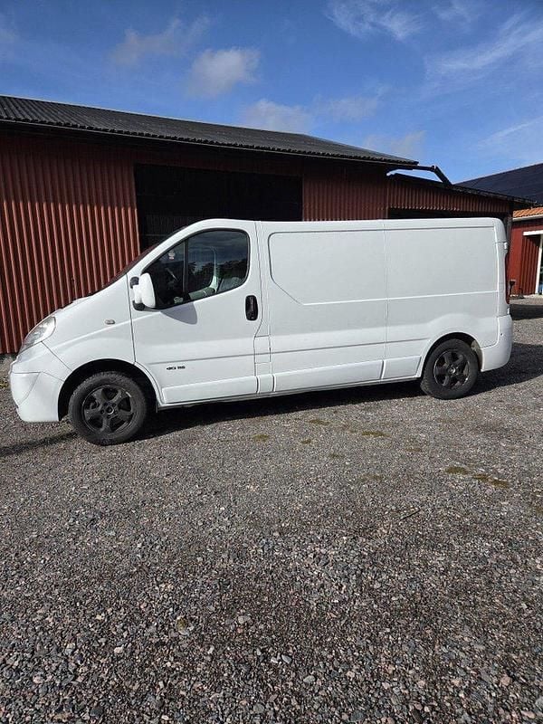 Vit Begagnad 2009 Renault Trafic Van | 33 000 kr (Superpris) - Bild 1/1