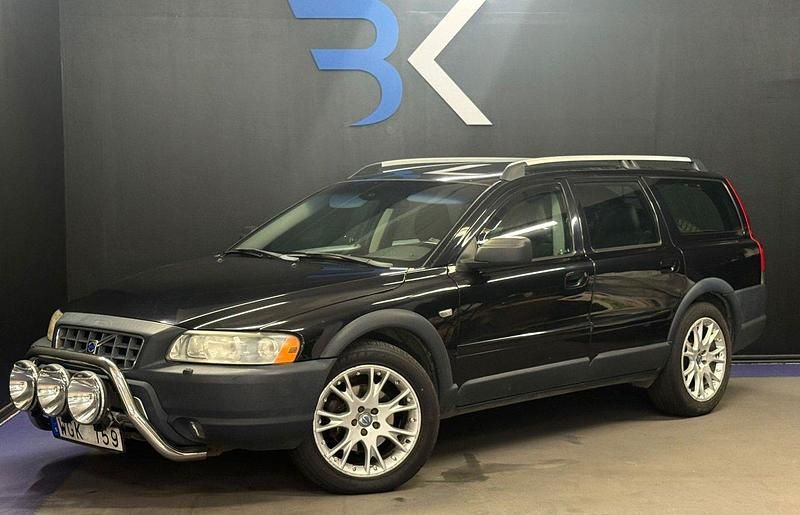 Svart Begagnad 2004 Volvo XC70 Summum SUV | 39 900 kr (Dyr) - Bild 1/4