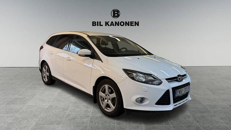 Begagnad Ford Focus 126 HK (92 kW) 2013 Vit Kombi