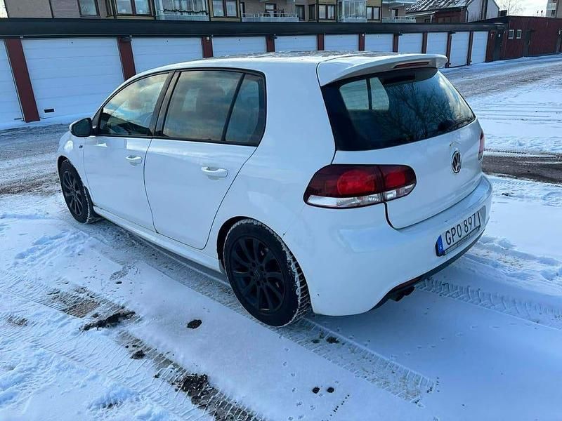 Begagnad VW Golf VII R-line 160 HK (117 kW) 2012