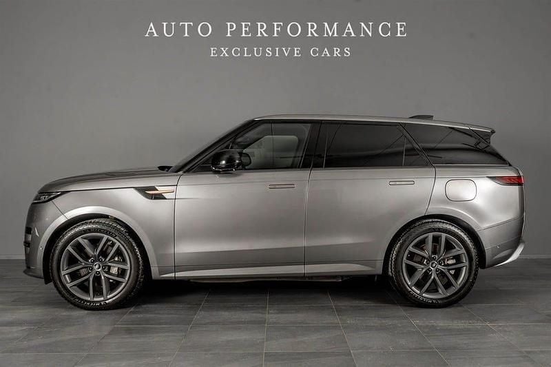 Begagnad Land Rover Range Rover Sport SE Dynamic 460 HK (338 kW) 2025 Grå SUV