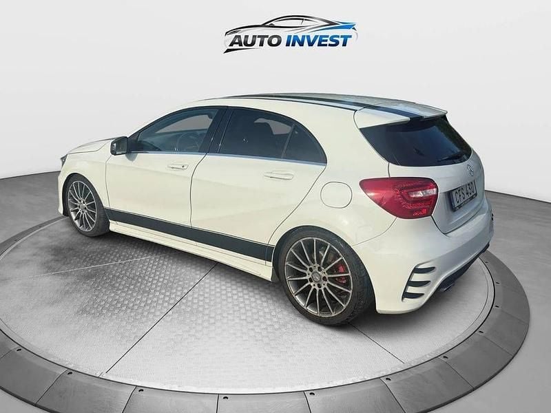 Begagnad Mercedes A180 AMG line 122 HK (89 kW) 2014 Vit