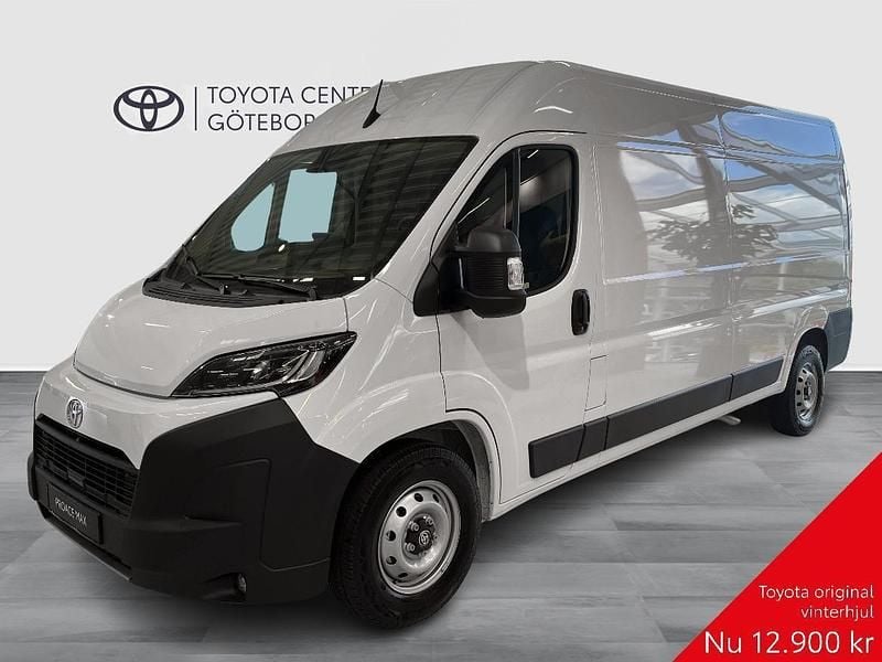 Vit Begagnad 2024 Toyota Proace Minibuss | 489 900 kr (Bra pris) - Bild 1/4