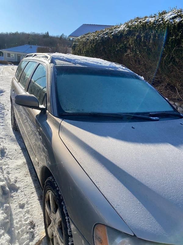 Begagnad Volvo V70 170 HK (125 kW) 2005 Ljusbrun Kombi