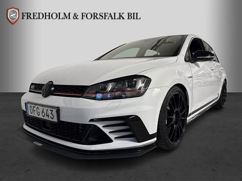 Flerfärgad Begagnad 2016 VW Golf VII GTI Clubsport Halvkombi | 299 900 kr - Bild 1/4