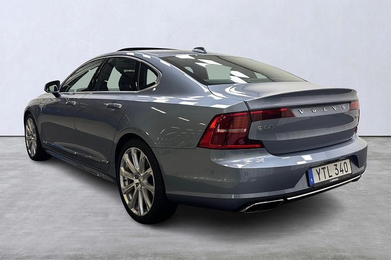 Begagnad Volvo S90 Inscription 412 HK (303 kW) 2017 Ljusblå Sedan