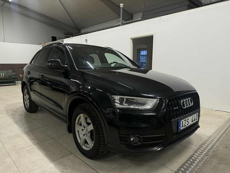 Svart Begagnad 2013 Audi Q3 SUV | 99 900 kr (Marknadspris) - Bild 1/4