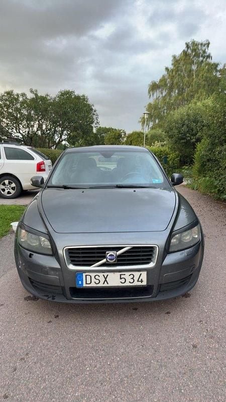 Begagnad 2009 Volvo C30 Kinetic Halvkombi | 25 000 kr - Bild 1/4