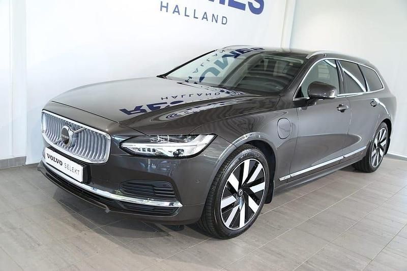 Grå Begagnad 2025 Volvo V90 Plus Kombi | 479 500 kr - Bild 1/4