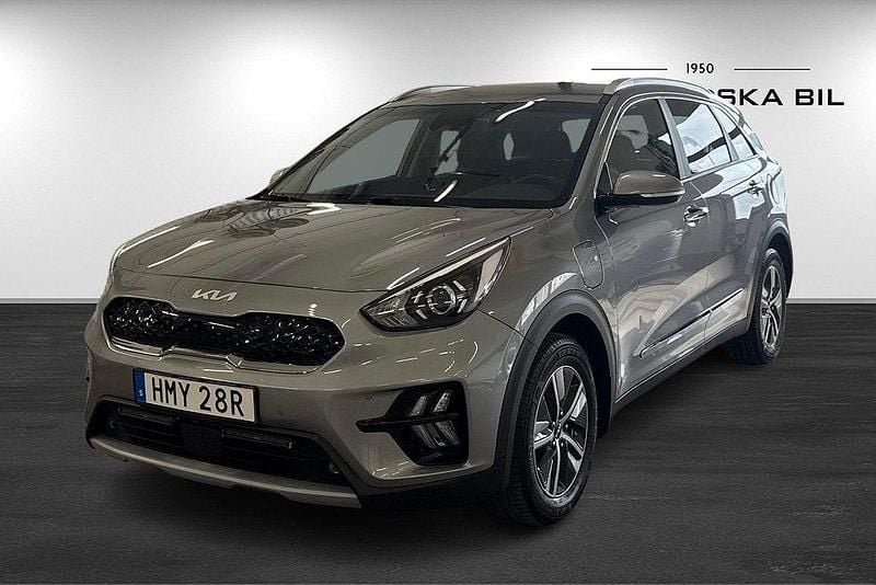 Grå Begagnad 2021 Kia Niro Advance SUV | 264 900 kr (Marknadspris) - Bild 1/4